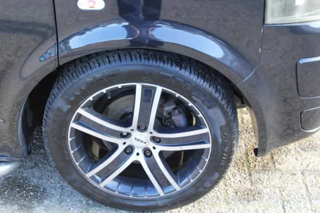 Volkswagen Transporter (2008) thumbnail 5