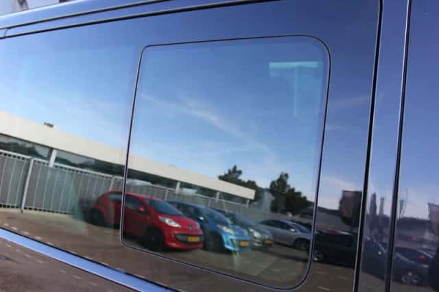 Volkswagen Transporter (2008) thumbnail 6