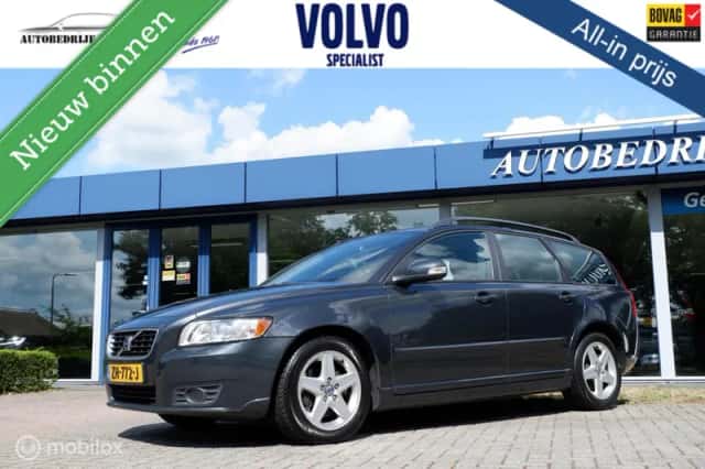 Volvo V50 (2010) thumbnail 1