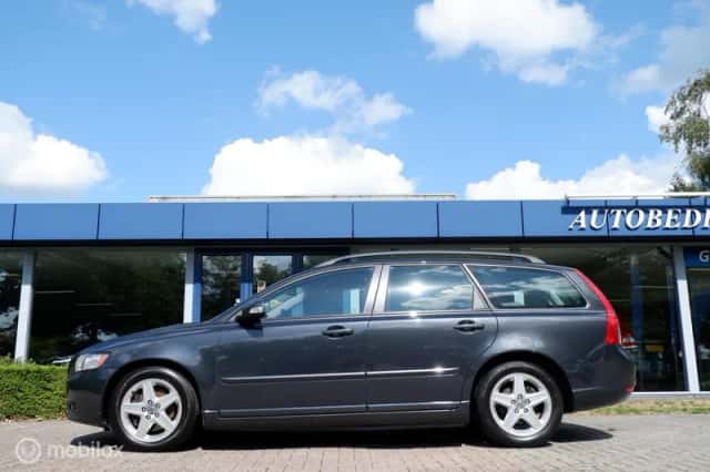 Volvo V50 (2010) thumbnail 3