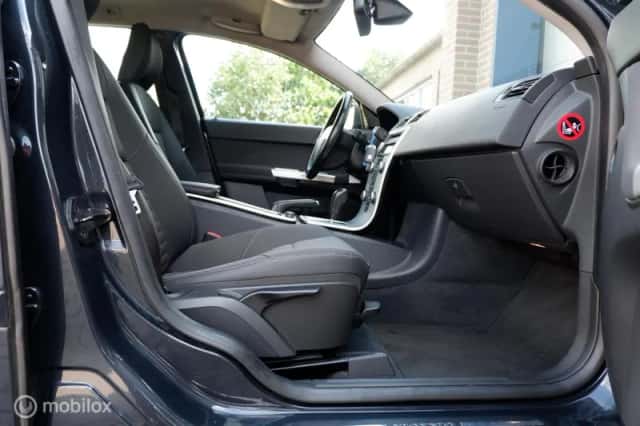 Volvo V50 (2010) thumbnail 4