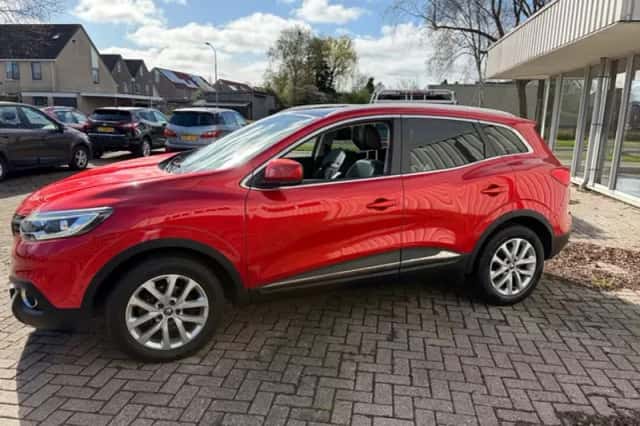 Renault Kadjar (2015) thumbnail 3