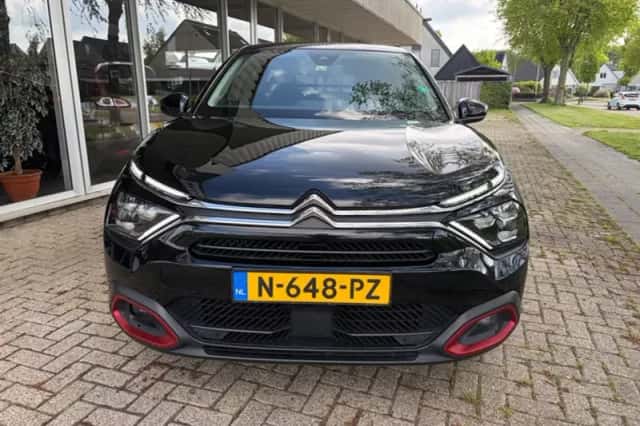 Citroën C4 (2021) thumbnail 4