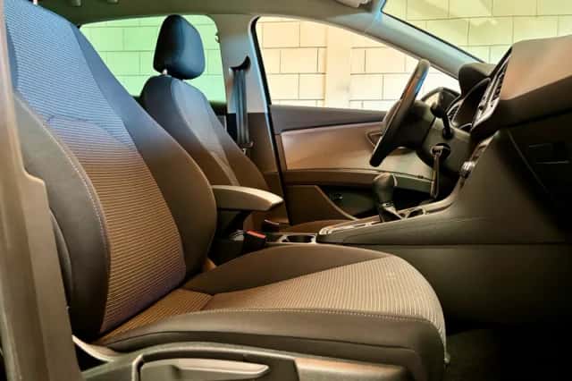 SEAT Leon (2018) thumbnail 6