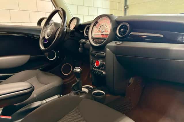 MINI Clubman (2011) thumbnail 5
