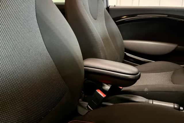 MINI Clubman (2011) thumbnail 6