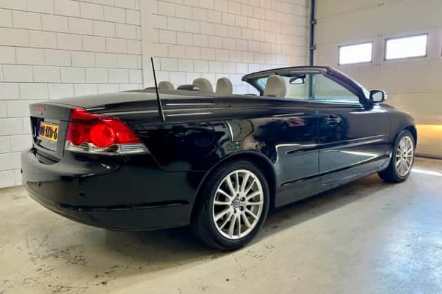 Volvo C70 (2008) thumbnail 3