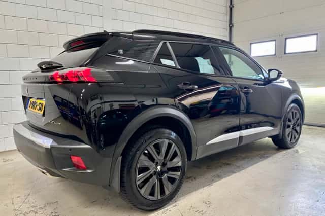 Peugeot 2008 (2020) thumbnail 2