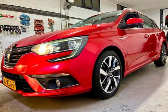 Renault Mégane (2017) thumbnail 4