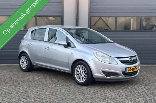 Opel Corsa (2008) thumbnail 1