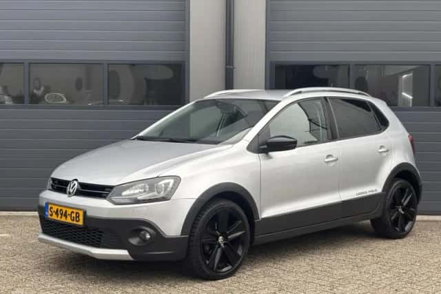 Volkswagen Polo (2013) thumbnail 4