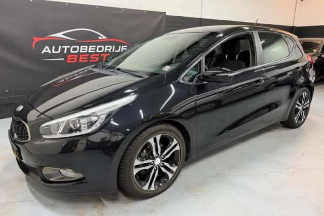 Kia Cee'd (2013) thumbnail 1