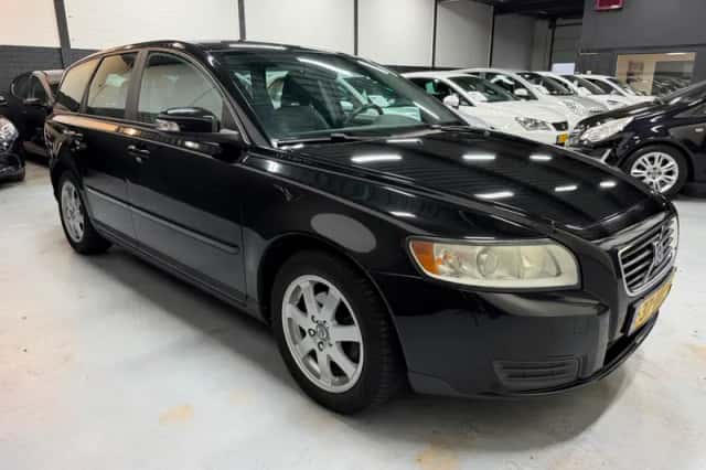 Volvo V50 (2009) thumbnail 3