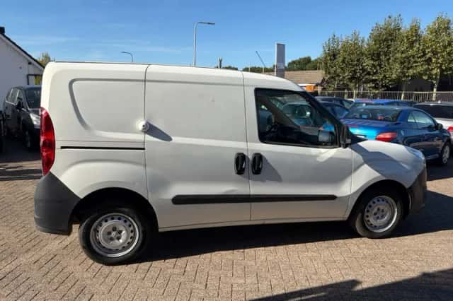 Opel Combo (2016) thumbnail 5