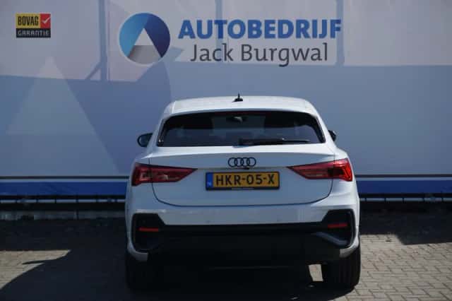 Audi Q3 Sportback (2021) thumbnail 4