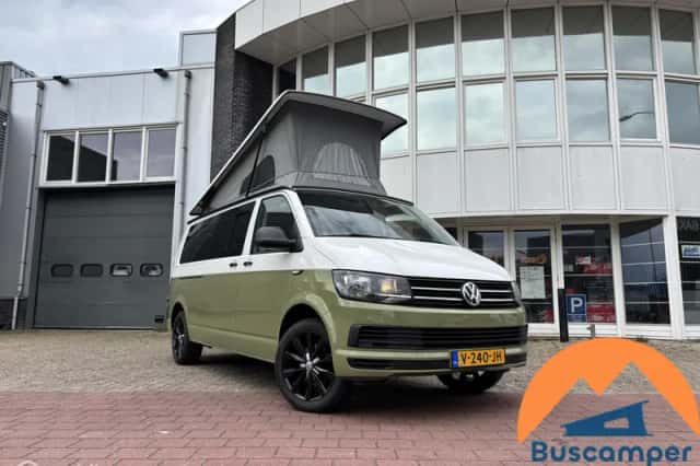 Volkswagen Transporter (2017) thumbnail 1
