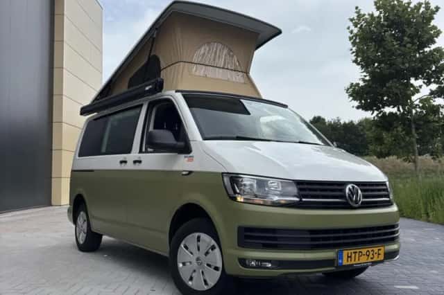 Volkswagen Transporter (2017) thumbnail 1