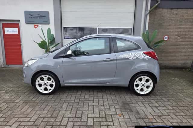 Ford Ka (2014) thumbnail 2