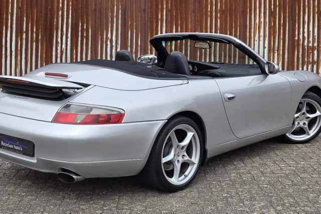 Porsche 911 (1999) thumbnail 5
