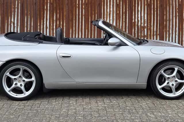 Porsche 911 (1999) thumbnail 6