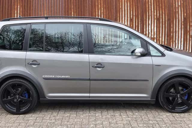 Volkswagen Touran (2008) thumbnail 6