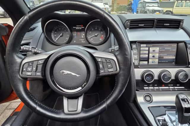 Jaguar F-Type (2013) thumbnail 4