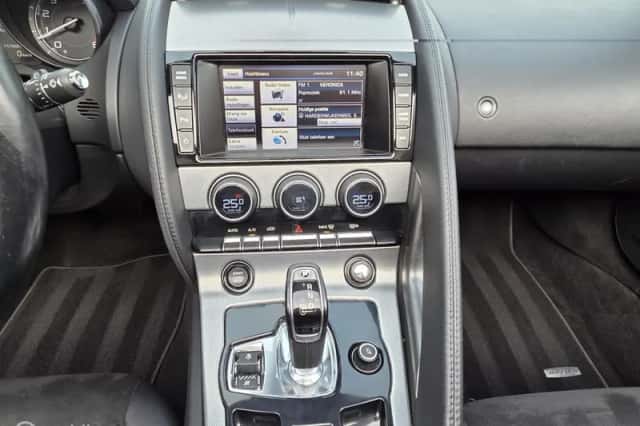 Jaguar F-Type (2013) thumbnail 6
