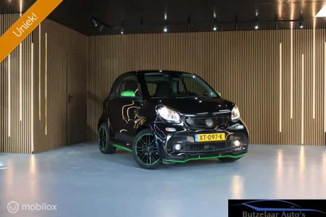 Smart ForTwo (2019) thumbnail 1