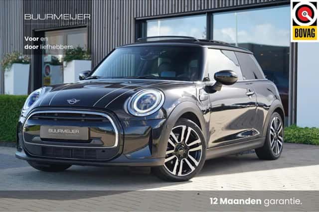 MINI Cooper (2022) thumbnail 1