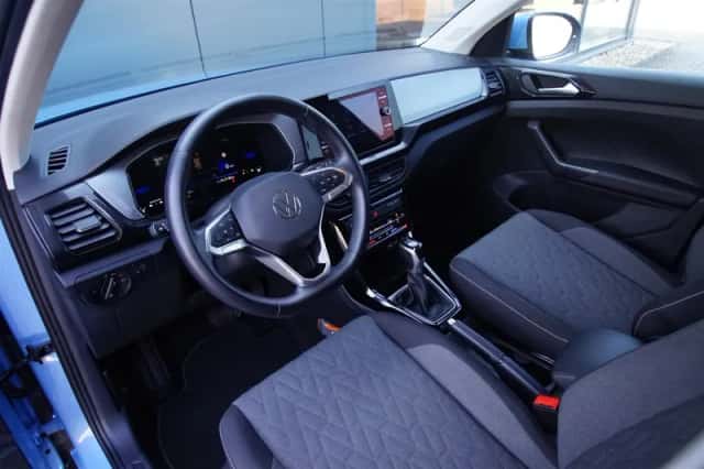 Volkswagen T-Cross (2024) thumbnail 4
