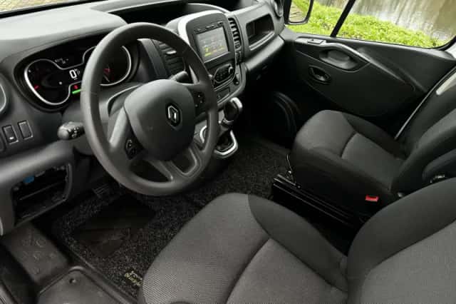 Renault Trafic (2021) thumbnail 6