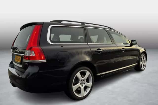 Volvo V70 (2015) thumbnail 5