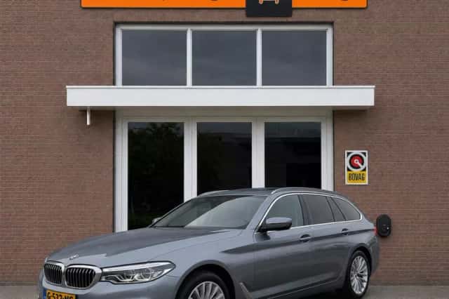 BMW 5-Serie (2019) thumbnail 1