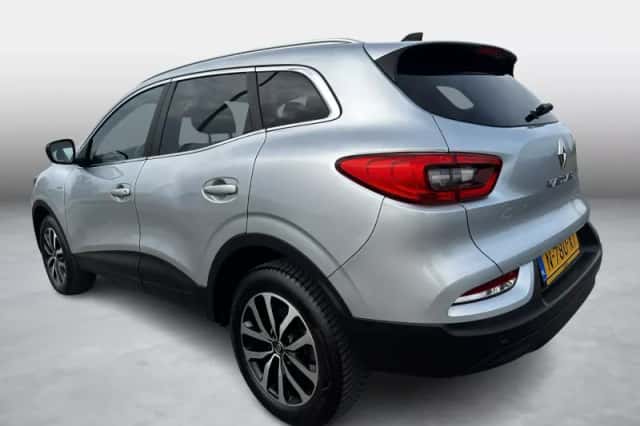 Renault Kadjar (2022) thumbnail 4