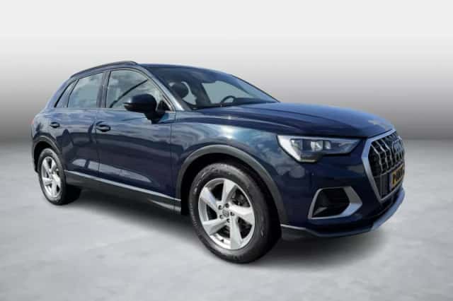 Audi Q3 (2019) thumbnail 4