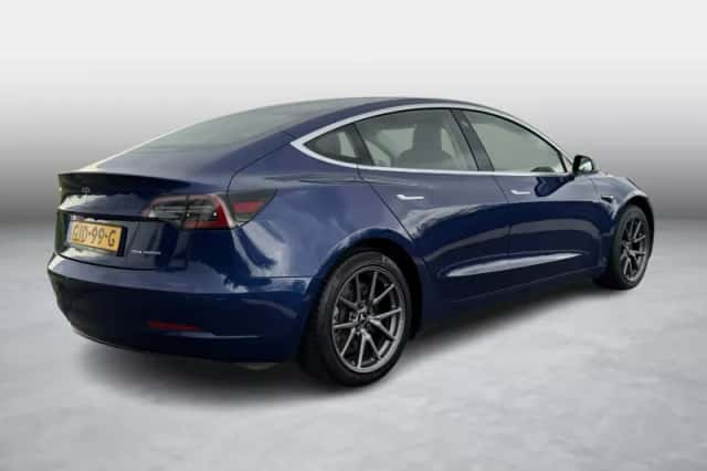 Tesla Model 3 (2020) thumbnail 5