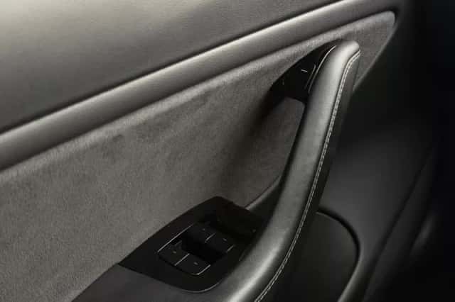 Tesla Model 3 (2020) thumbnail 6