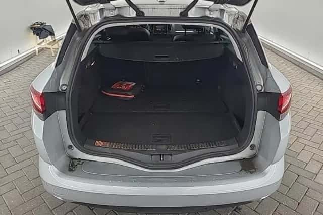 Renault Mégane (2022) thumbnail 6