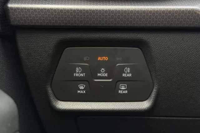 SEAT Leon Sportstourer (2021) thumbnail 6