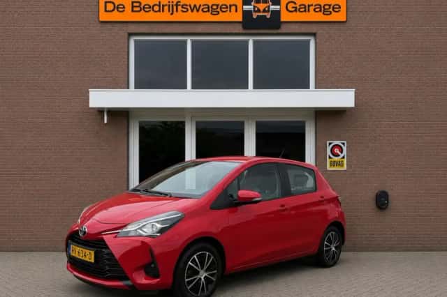 Toyota Yaris (2018) thumbnail 1