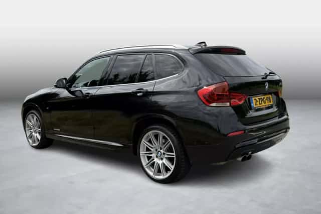BMW X1 (2015) thumbnail 3