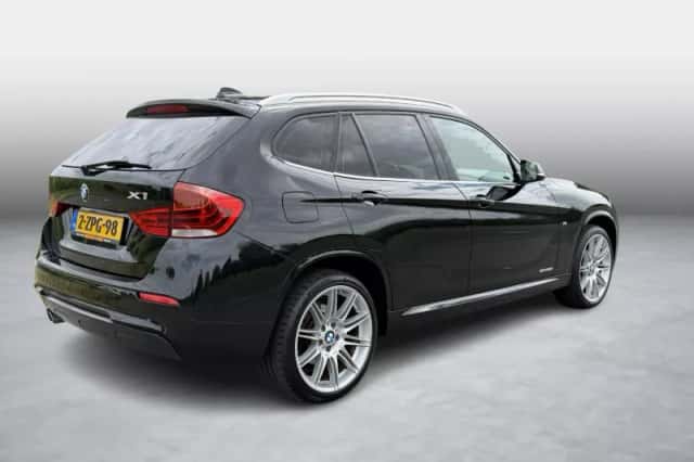 BMW X1 (2015) thumbnail 5