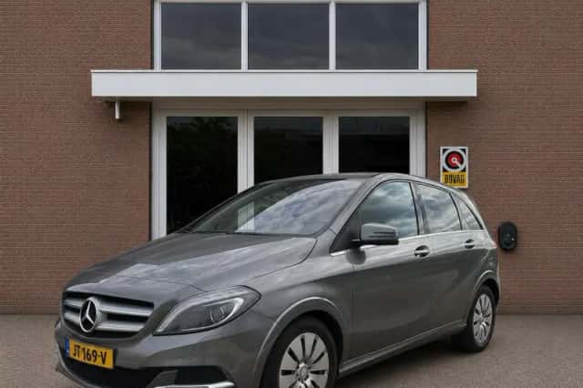 Mercedes-Benz B-Klasse (2016) thumbnail 1