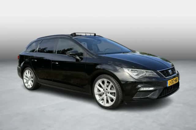 SEAT Leon (2017) thumbnail 4