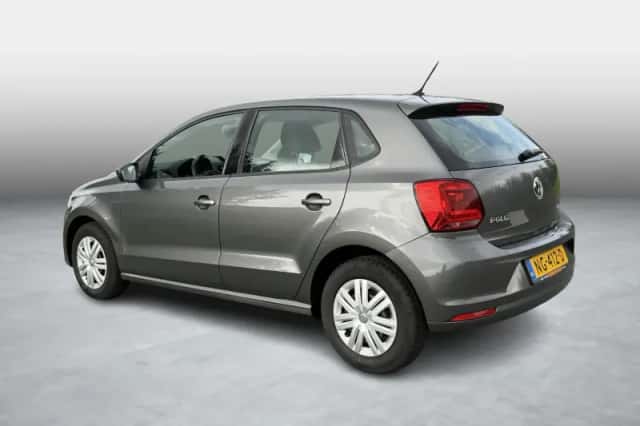 Volkswagen Polo (2016) thumbnail 3