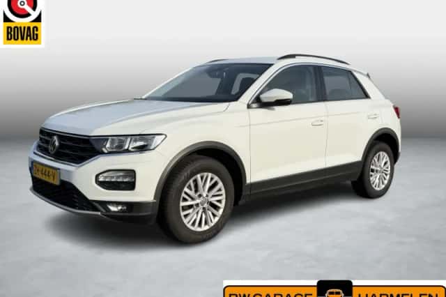Volkswagen T-Roc (2019) thumbnail 2