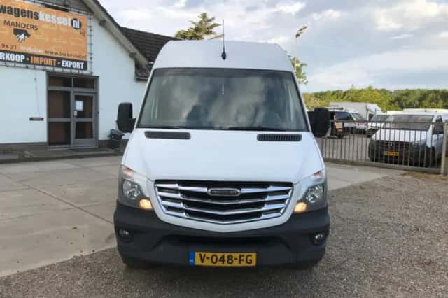 Mercedes-Benz Sprinter (2017) thumbnail 2