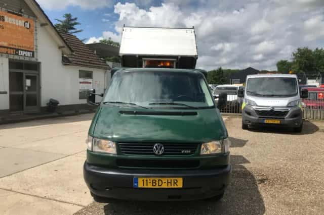 Volkswagen Transporter (2002) thumbnail 3
