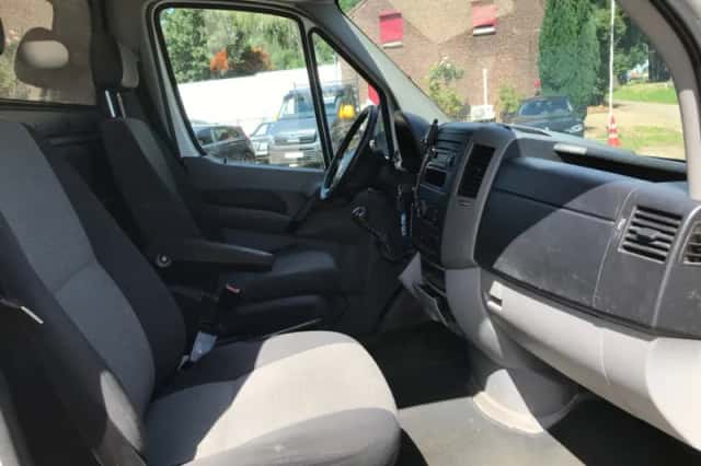 Volkswagen Crafter (2013) thumbnail 4