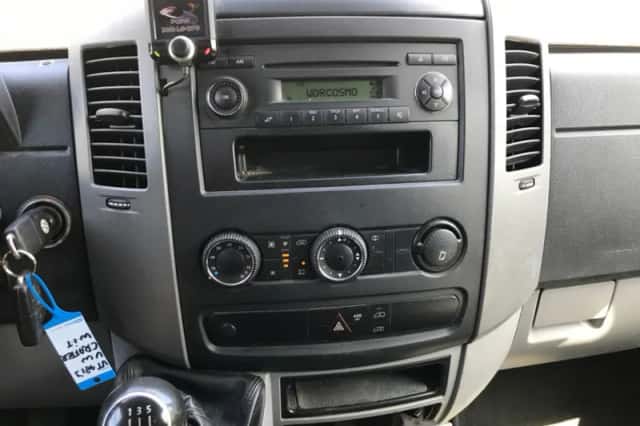 Volkswagen Crafter (2013) thumbnail 6